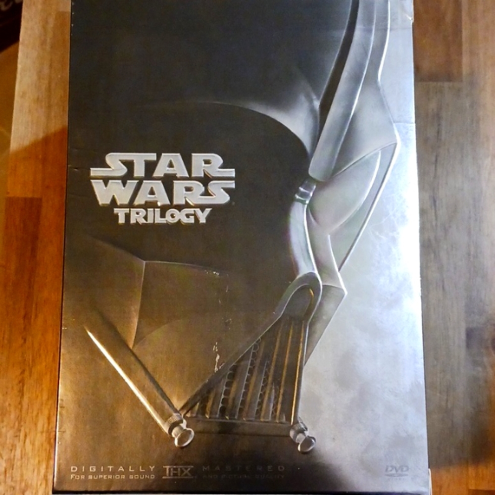 Star Wars Triology, IV, V, VI and Bonus material DVD